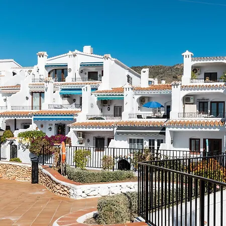 Sea View Capistrano Village Apartamento Nerja
