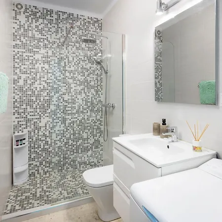 Sea View Capistrano Village 公寓 内尔哈